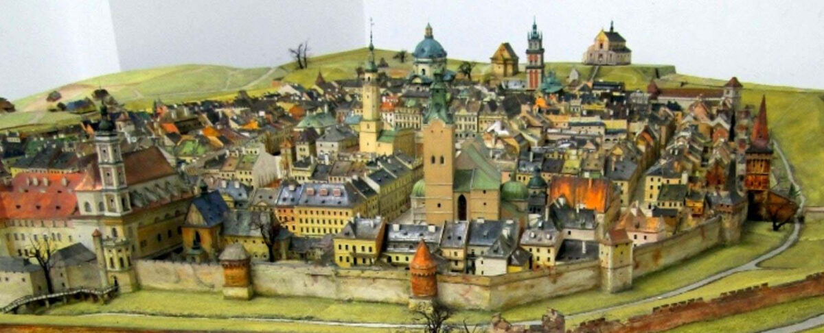 Plastic panorama of 18th-century Lviv by Janusz Witwicki. (Hala Stulecia Centennial Hall — Panorama Lwowa)